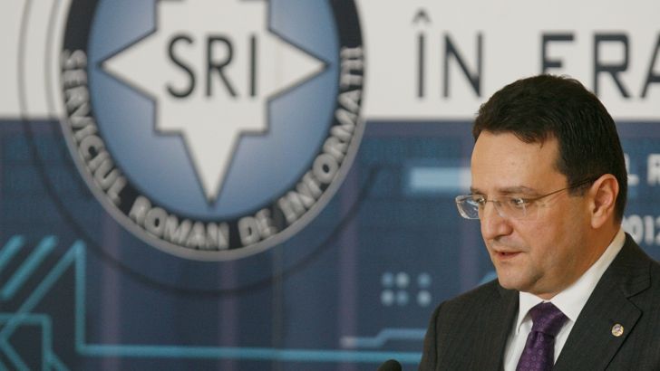Maior: Gruparea Bercea, în atenţia SRI din 2001. Au primit informări premieri, Iliescu, Băsescu