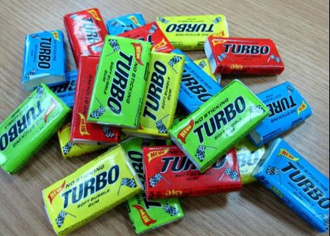 Guma Turbo cu surprize, care ne-a marcat copilăria, s-a întors