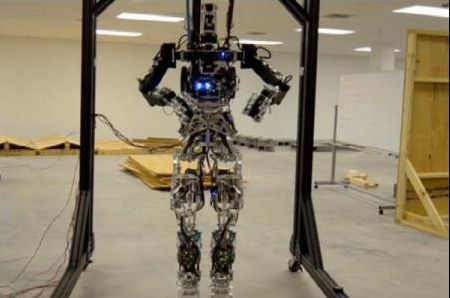  Salvatorii viitorului: roboții care îi vor înlocui pe oameni în situații de urgență