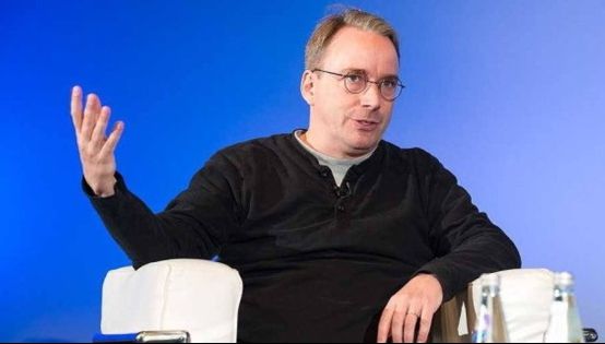 Creatorul Linux: "Nu toţi ar trebui să fim programatori!"