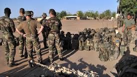  La 3 zile după ce un bărbat e lovit de un proiectil, MApN vorbește de un incident 