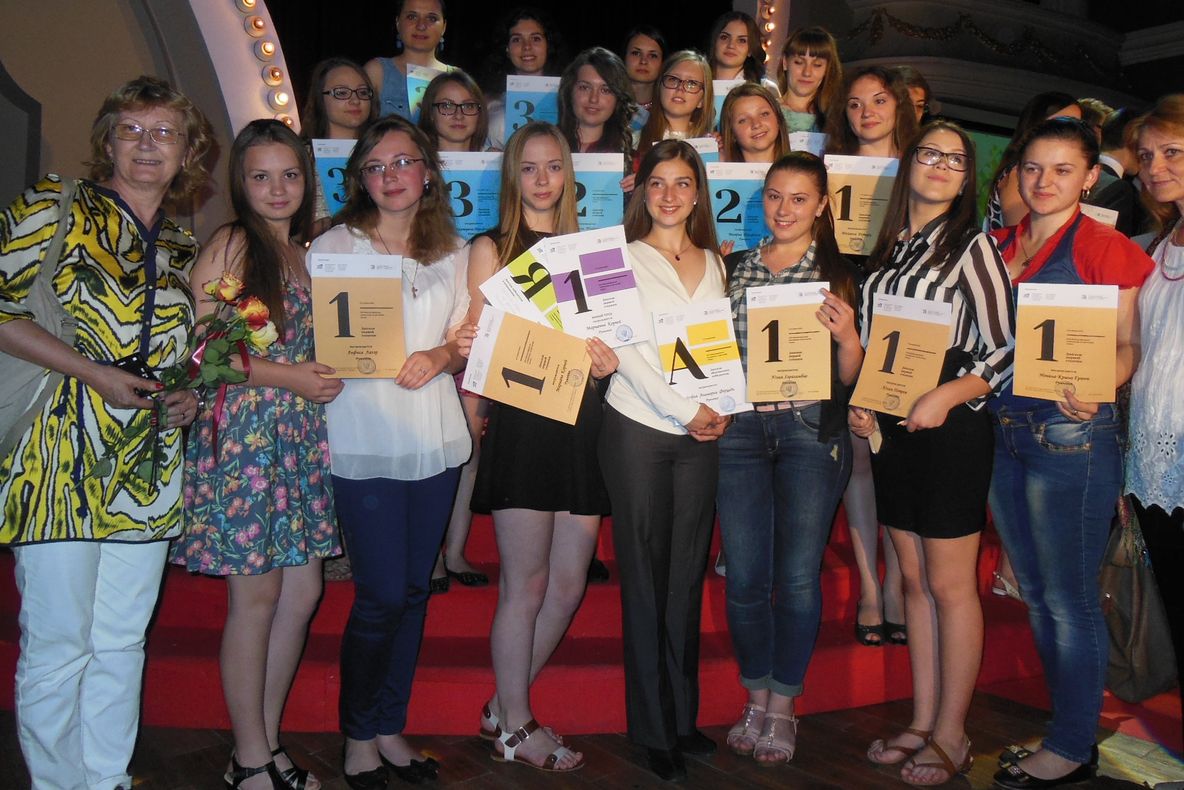 Elevii români au luat 21 de premii la Olimpiada Internaţională