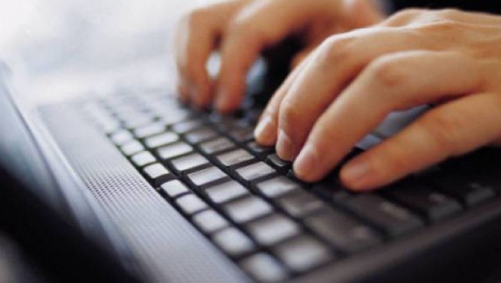 BACALAUREAT 2014. Peste 120.000 de candidaţi susţin proba de evaluare a competenţelor digitale