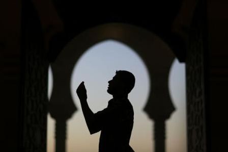 Musulmanii din România intră în postul Ramadanului