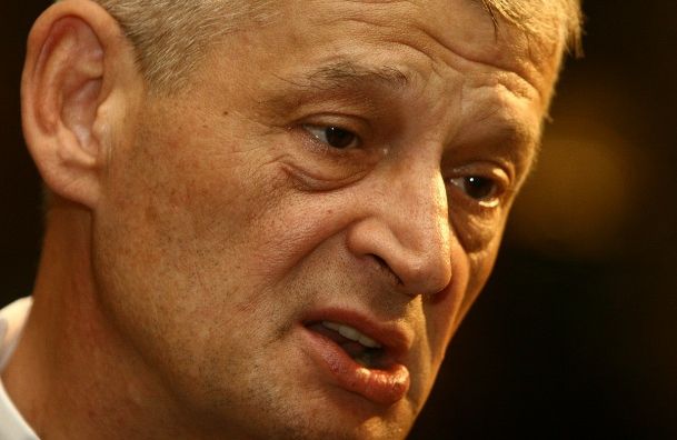 Ponta: Din partea stângii mai pot candida doar Oprescu şi eu. Isărescu şi Tăriceanu-variante închise