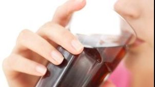 Fără alcool, tutun şi băuturi energizante vândute minorilor. Legea a fost adoptată