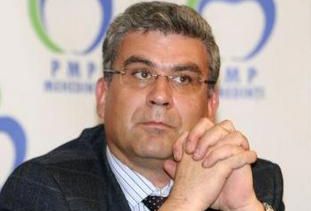 BACONSCHI a demisionat din PMP. Anunţul, făcut pe Facebook 