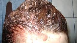 Sunt adevărate BOMBE, dar le foloseşti zilnic! Topul celor MAI TOXICE COSMETICE 