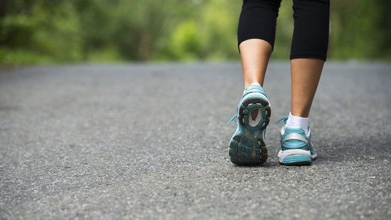 FRESH-REFRESH. Mersul pe jos