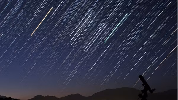 PLOAIA DE STELE! Delta Aquaridele la apogeu, în această noapte 