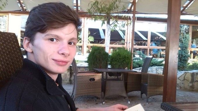 DOLIU! Un actor român a MURIT la 25 de ani