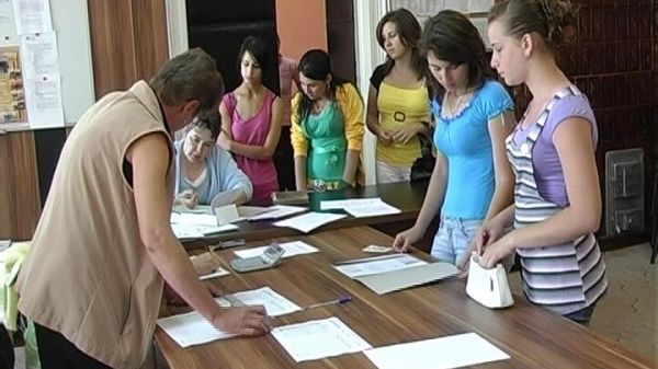 ADMITERE LICEU REPARTIZARE COMPUTERIZATĂ 2014. ULTIMA ZI DE ÎNSCRIERI. CUM SE COMPLETEAZĂ FIŞA?