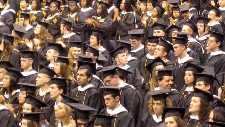 Care este principala tentație în timpul cursurilor pentru studenții germani