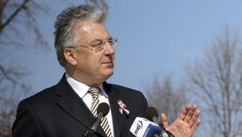 Vicepremierul Ungariei instigă la DESTRĂMAREA României