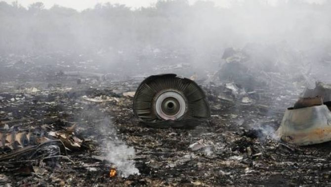 Ruşii din Moscova îşi cer scuze pentru doborârea avionului MH17