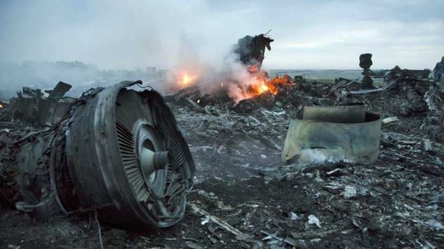 Primul raport după doborârea zborului MH17 în Ucraina: Avionul, lovit de mai multe proiectile