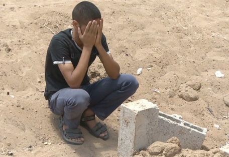 Un oficial ONU, în lacrimi, după atacul israelian asupra şcolii din Gaza