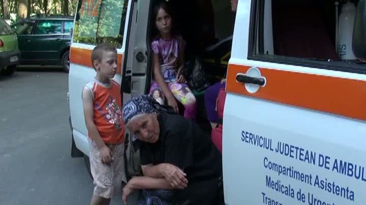 Invitaţii la o pomană din Brăila au ajuns la spital cu toxiinfecţie alimentară