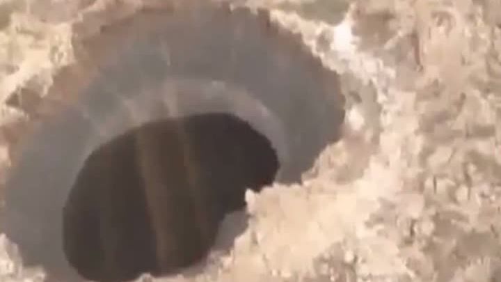 Descoperire uluitoare într-o regiune izolată din nordul Siberiei: CRATERUL DE LA CAPĂTUL LUMII 