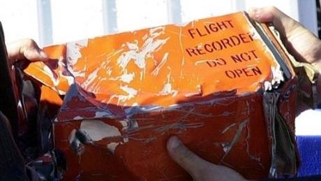 Zborul MH17: Cutiile negre ale avionului Malaysia Airlines au ajuns în Marea Britanie 