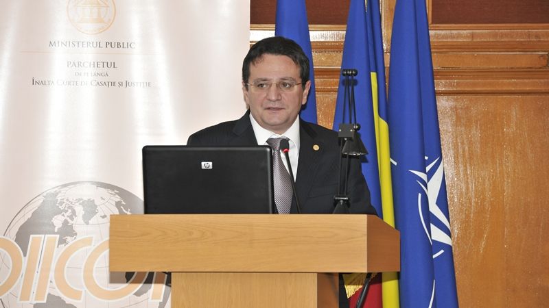 Maior: SRI şi SIE ar trebui să coopereze. Într-o ţară ca România o fuziune ar fi cel mai bun model