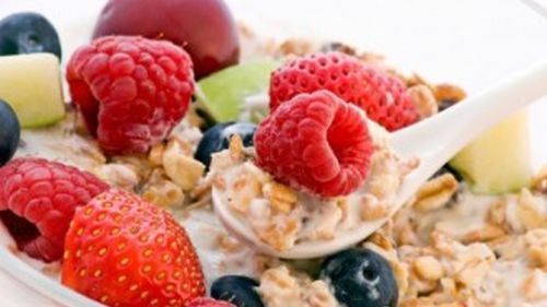 Gustări care te ajută să te concentrezi la birou