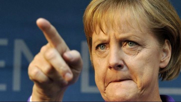 Angela Merkel şi Petro Poroşenko au discutat la telefon pe tema situaţiei din Ucraina