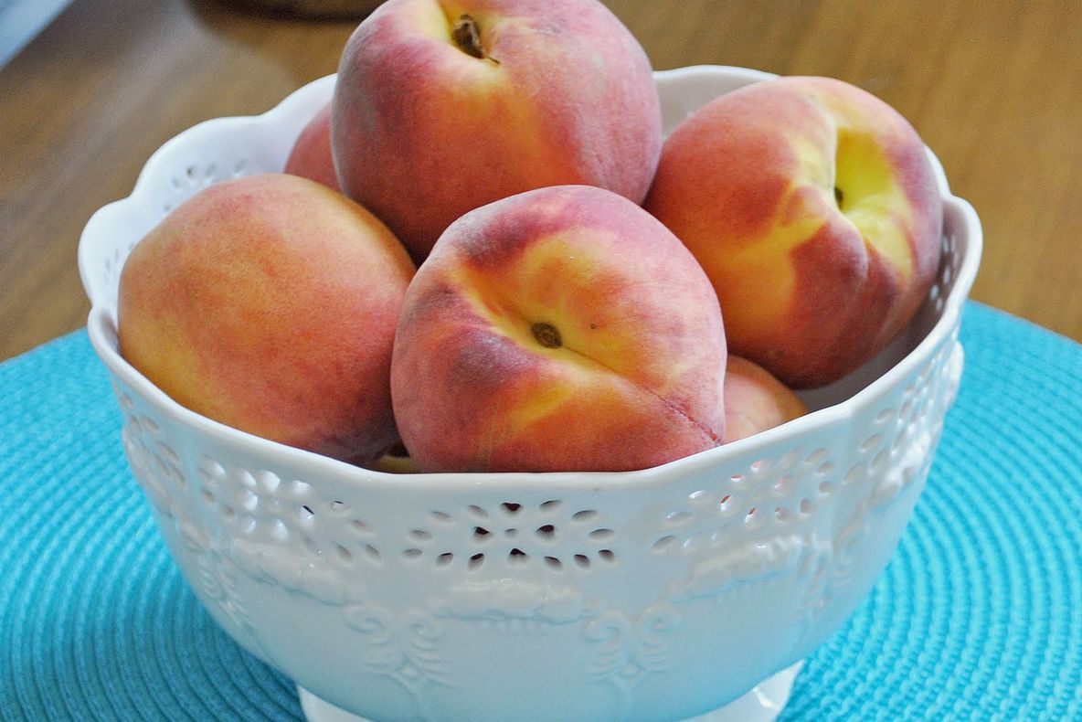 Care sunt beneficiile nebănuite pe care le aduc PIERSICILE 