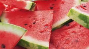 Beneficiile consumului de pepene roşu. Ce afecţiuni previne