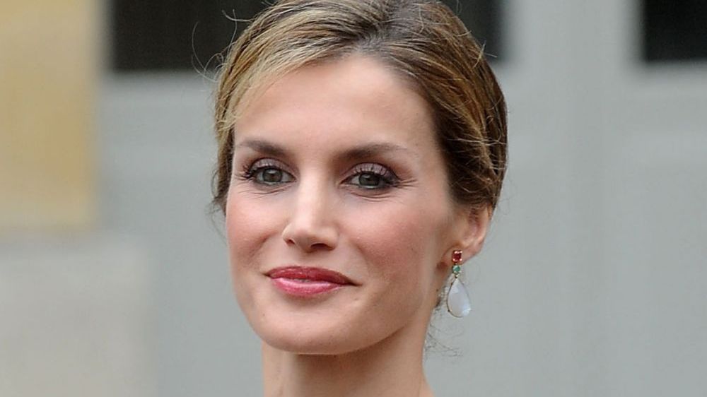 Letizia a Spaniei uimeşte din nou cu un gest neobişnuit pentru o regină. Kate NU A ÎNDRĂZNIT ASTA