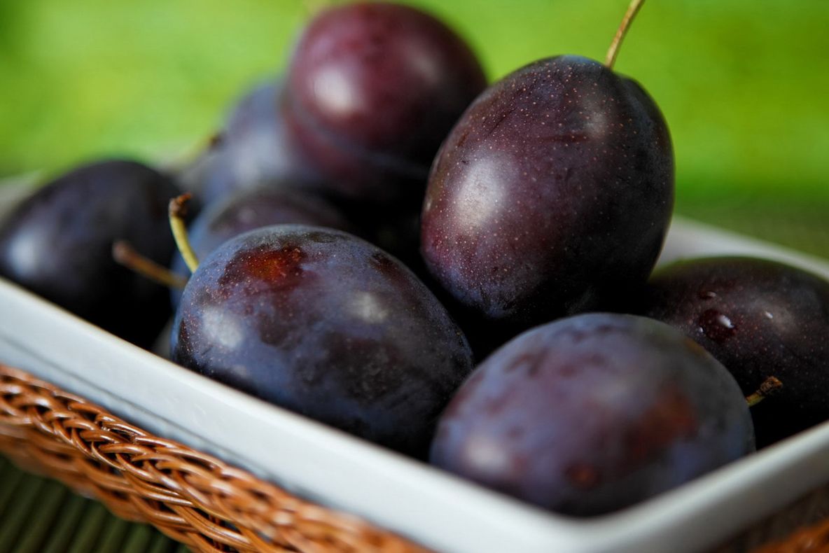 Prunele - miracol pentru sănătate. 6 rețete terapeutice pentru a trata zeci de boli!