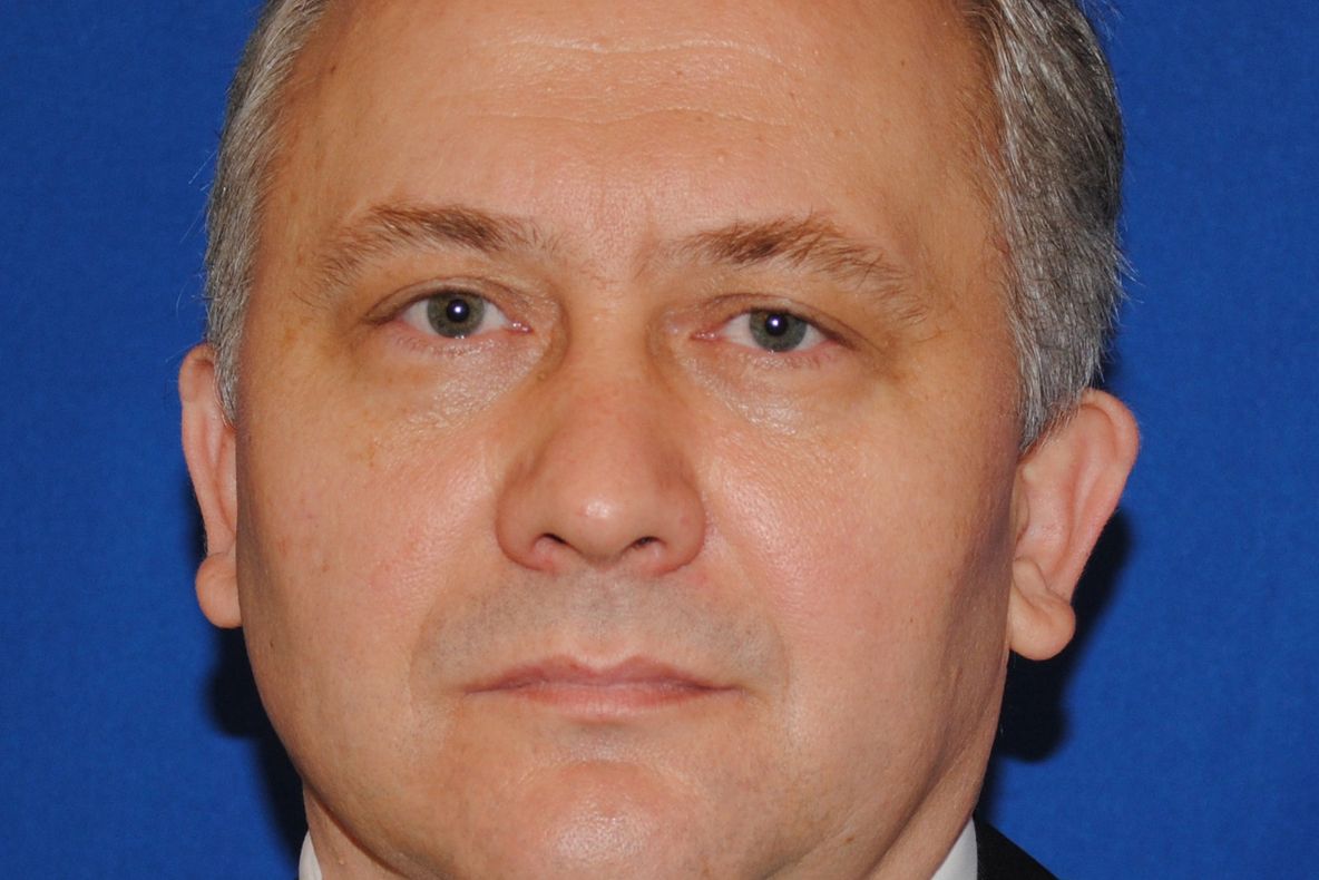 Deputatul Cornel Sănmărtinean este acţionar într-o firmă care vinde lenjerie intimă 