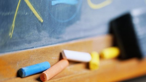 MITĂ LA BAC. Inspector şcolar, 30 de zile de arest la domiciliu 