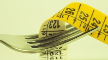 Cum să slăbeşti fără să ţii cură de slăbire