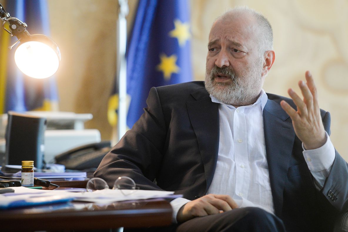 SCANDAL la Televiziunea Română. Sindicatul face plângere penală la adresa conducerii