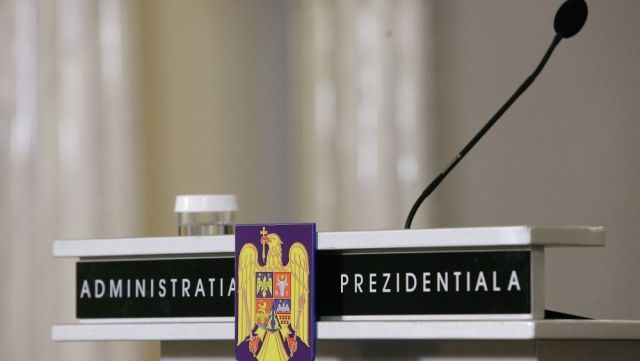 15 PENTRU COTROCENI: Lista celor care şi-au anunţat intenţia de a candida la prezidenţiale