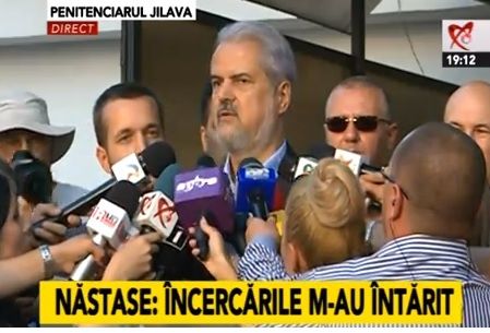 ADRIAN NĂSTASE a fost eliberat condiţionat, după ce a executat o treime din pedeapsă