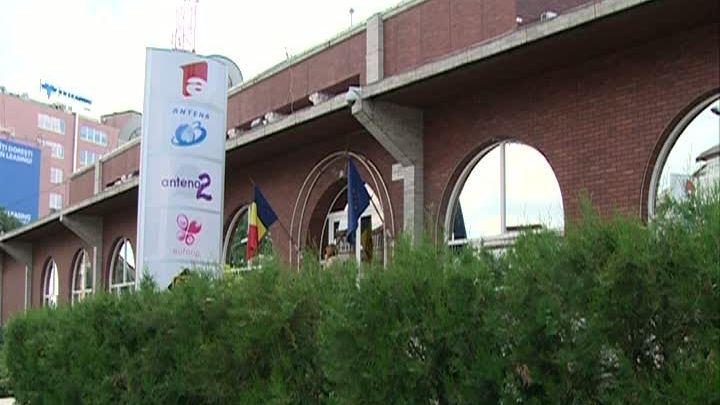 ANTENA 3, INTERZIS ÎN MĂNĂSTIRE. Un preot le-a cerut jurnaliştilor Antena 3 să părăsească lăcaşul