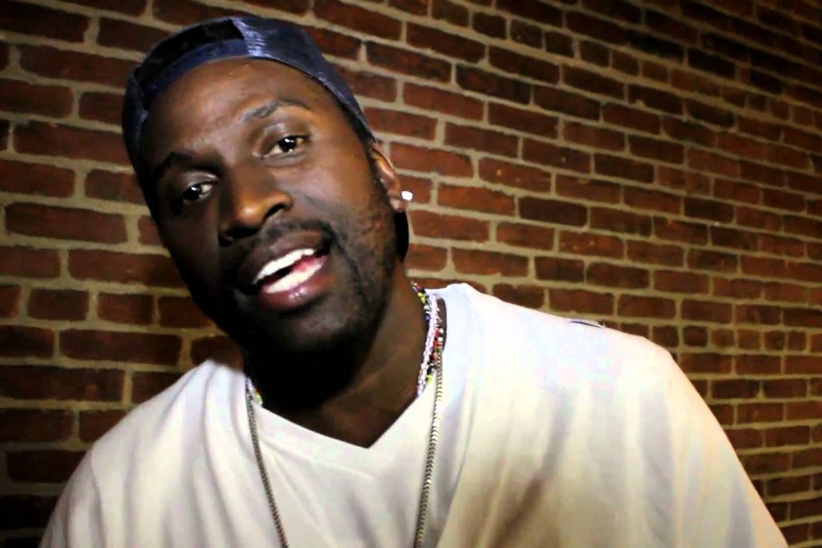 Un cunoscut actor a fost înjunghiat într-un club de noapte