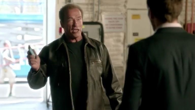 Arnold Schwarzenegger îşi dezmoşteneşte fiul