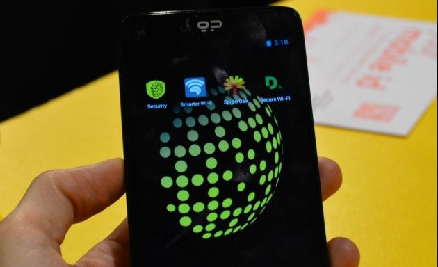 Cel mai sigur telefon a fost „spart“ în 5 minute