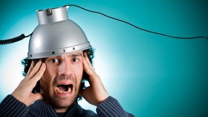 ŞOCUL unui bărbat care-şi vizita mama. A deschis uşa dormitorului şi a intrat într-un FILM de GROAZĂ