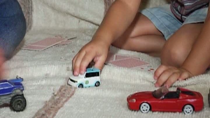 VIAŢA FĂRĂ SOARE, drama unui copil din România. A fost diagnosticat cu o afecţiune extrem de rară