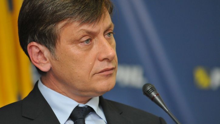 Miza ieșirii publice a lui Crin Antonescu. Ce "mutare" uriașă se pregătește - Ar putea dinamita anul electoral 2024