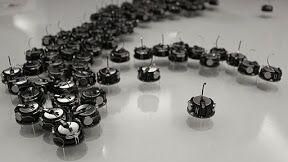 Roiuri de roboți ar putea lucra împreună pentru rezolvarea unor daune extinse 