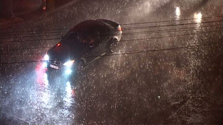 FURTUNĂ VIOLENTĂ pe litoral. PRĂPĂD în staţiunile de la malul mării 