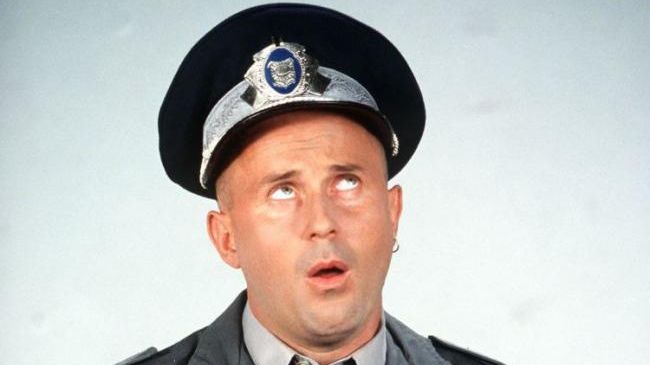 Leana şi Garcea? Un singur om: Mugur Mihăescu. Dar ştiaţi cât de frumoasă e fiica lui?