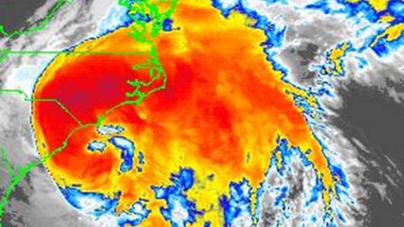 Furtuna Bertha s-a transformat în URAGAN