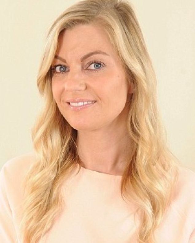 S-a ales cu o GAURĂ în faţă după ce a mers la solar 