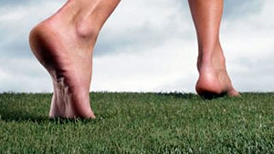 FRESH-REFRESH. Mersul desculț 